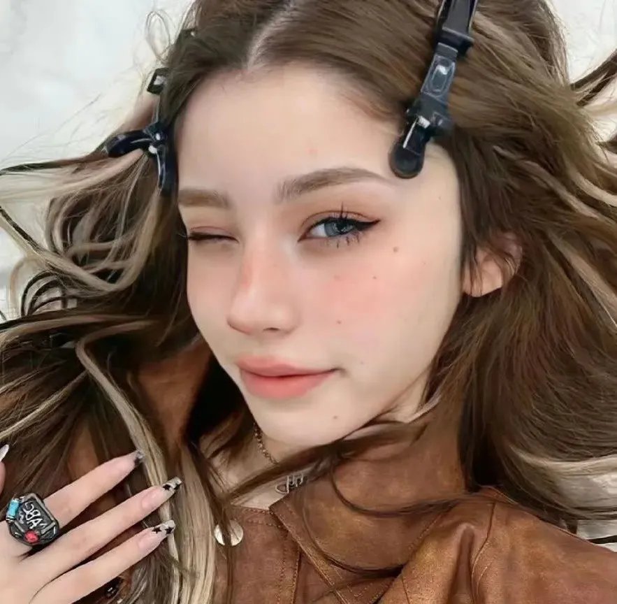 恐怖热线之大头怪婴